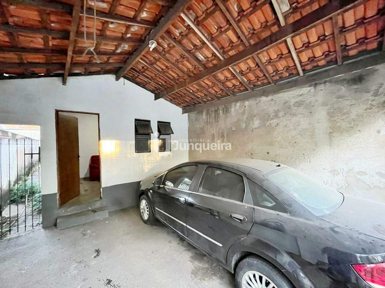 Casa à venda, 2 quartos, 1 vaga, no bairro Vila Industrial em Piracicaba - SP