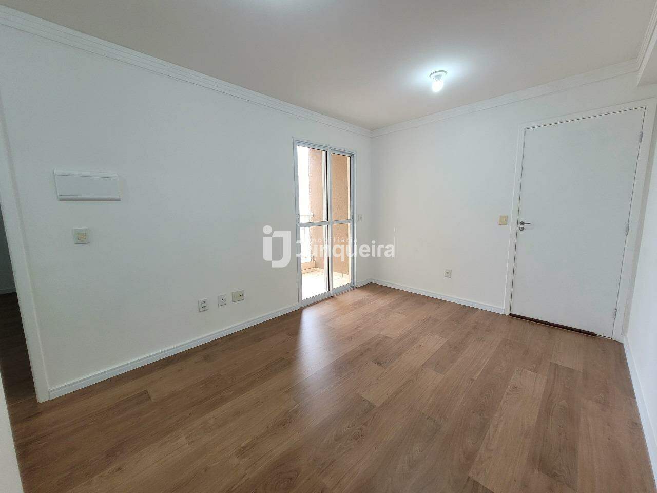 Apartamento para alugar no Top Life I, 2 quartos, 1 vaga, no bairro Jardim Abaeté em Piracicaba - SP