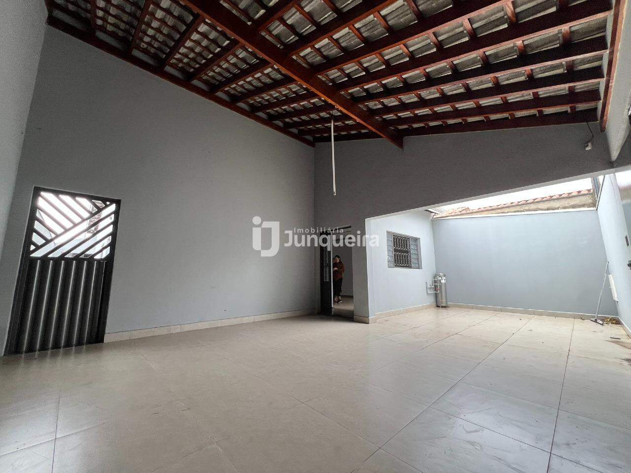 Casa à venda, 3 quartos, sendo 1 suíte, 4 vagas, no bairro Parque São Matheus em Piracicaba - SP