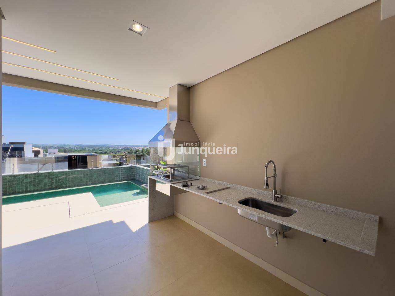 Casa em Condomínio à venda no Soleil , 3 quartos, sendo 1 suíte, 4 vagas, no bairro Soleil em Piracicaba - SP