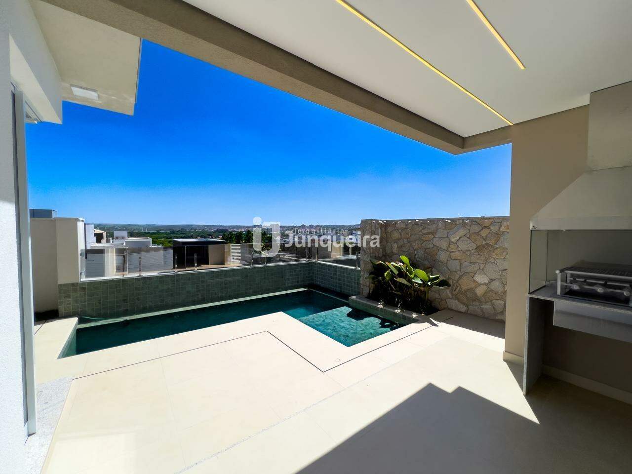 Casa em Condomínio à venda no Soleil , 3 quartos, sendo 1 suíte, 4 vagas, no bairro Soleil em Piracicaba - SP