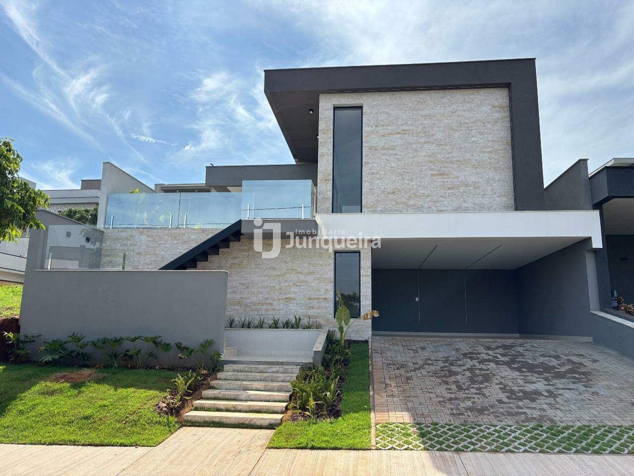 Casa em Condomínio à venda no Villa Bela Vista, 3 quartos, sendo 3 suítes, 4 vagas, no bairro Villa Bela Vista em Piracicaba - SP