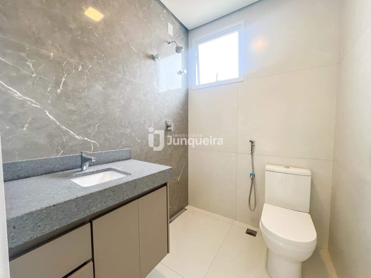 Casa em Condomínio à venda no Mônaco, 3 quartos, sendo 1 suíte, 2 vagas, no bairro Mônaco  em Piracicaba - SP
