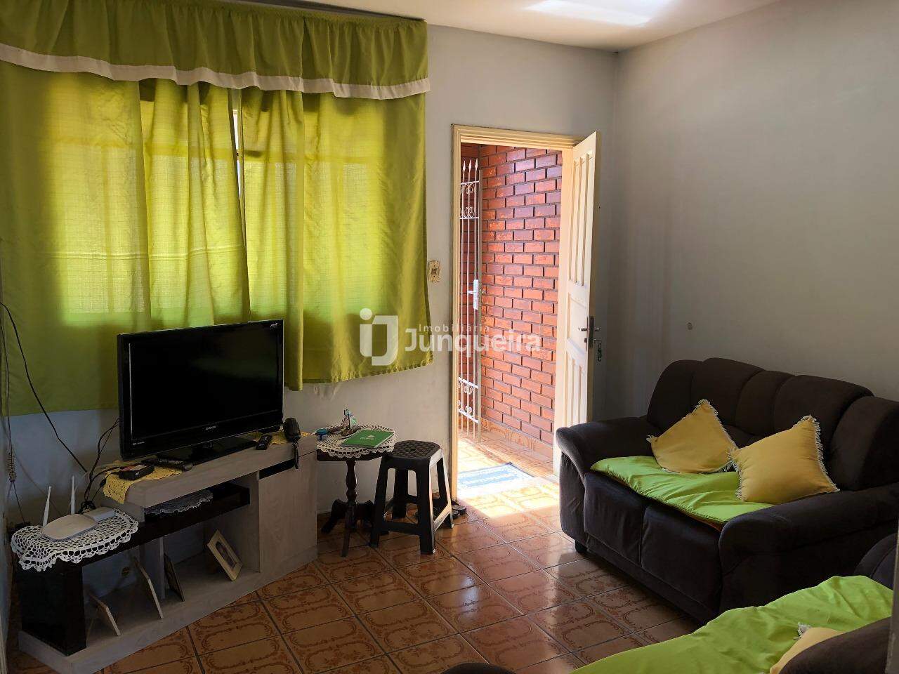 Casa à venda, 3 quartos, 2 vagas, no bairro Paulicéia em Piracicaba - SP