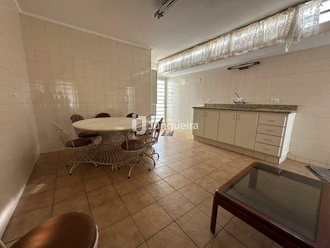 Casa para alugar, 3 quartos, sendo 1 suíte, 3 vagas, no bairro Cidade Jardim em Piracicaba - SP