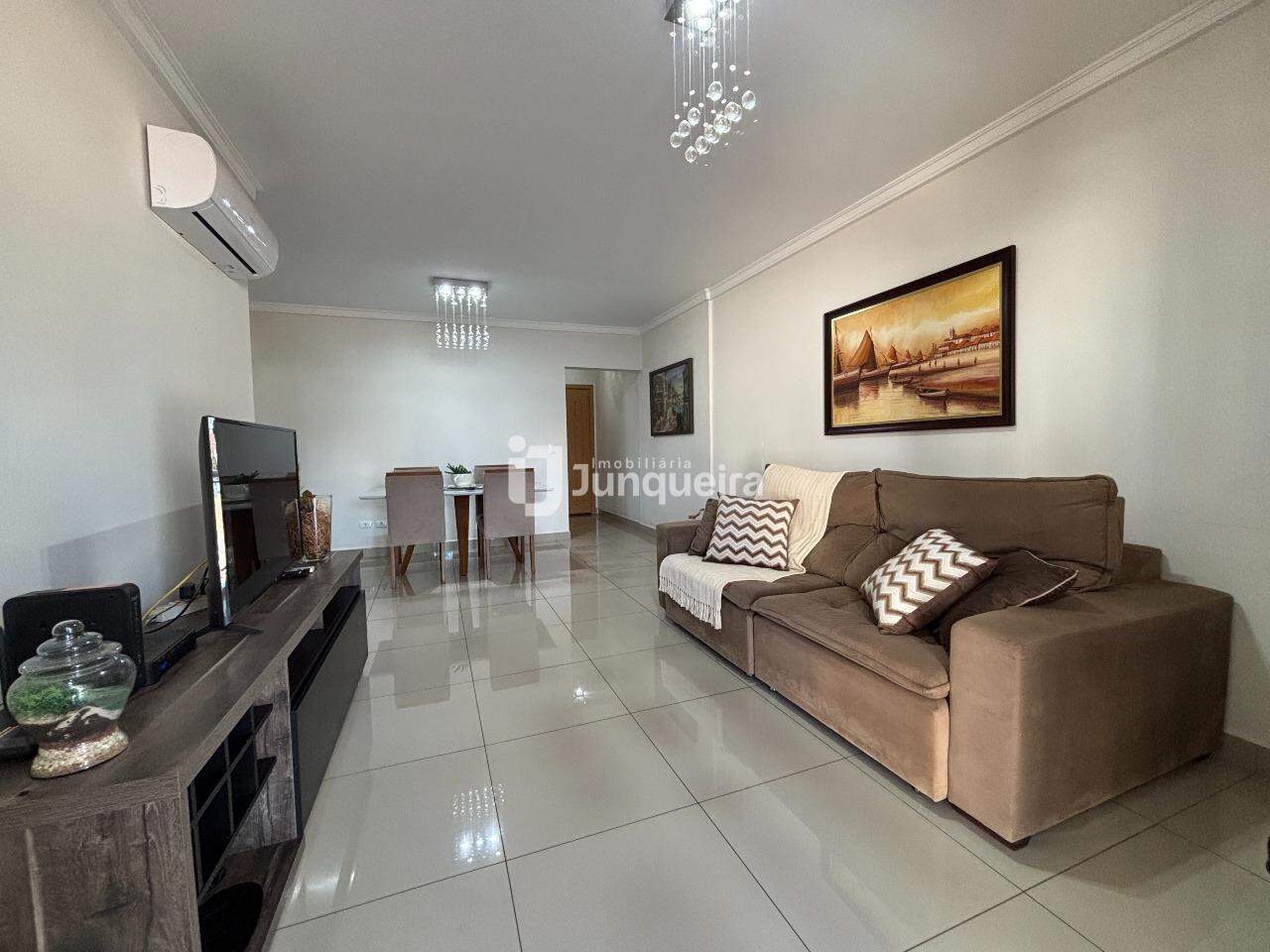 Apartamento à venda no San Victor, 3 quartos, sendo 2 suítes, 2 vagas, no bairro Cidade Alta em Piracicaba - SP