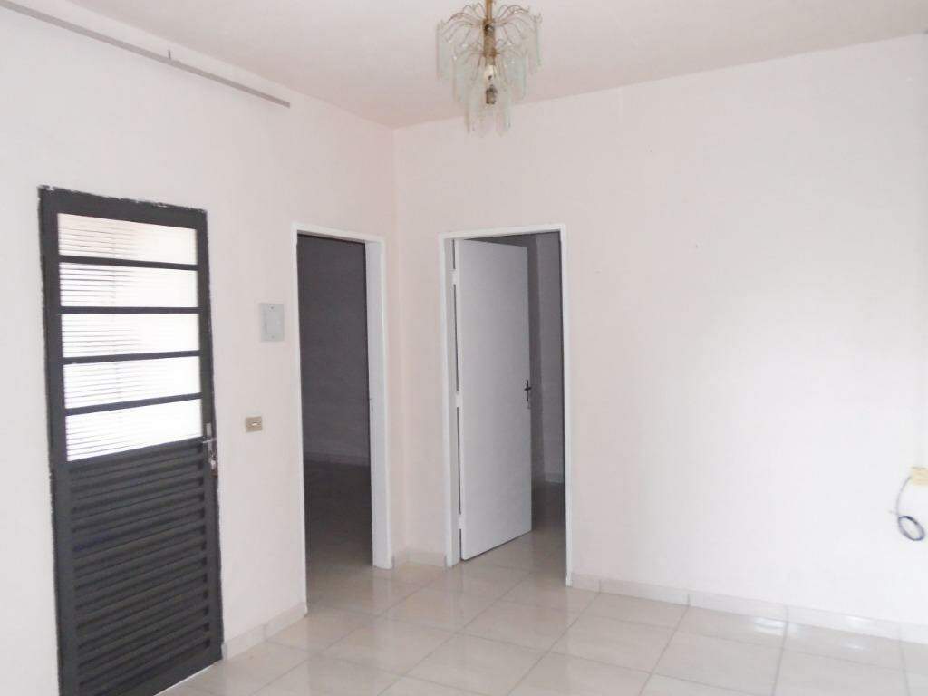 Casa à venda, 2 quartos, 2 vagas, no bairro Jaraguá em Piracicaba - SP