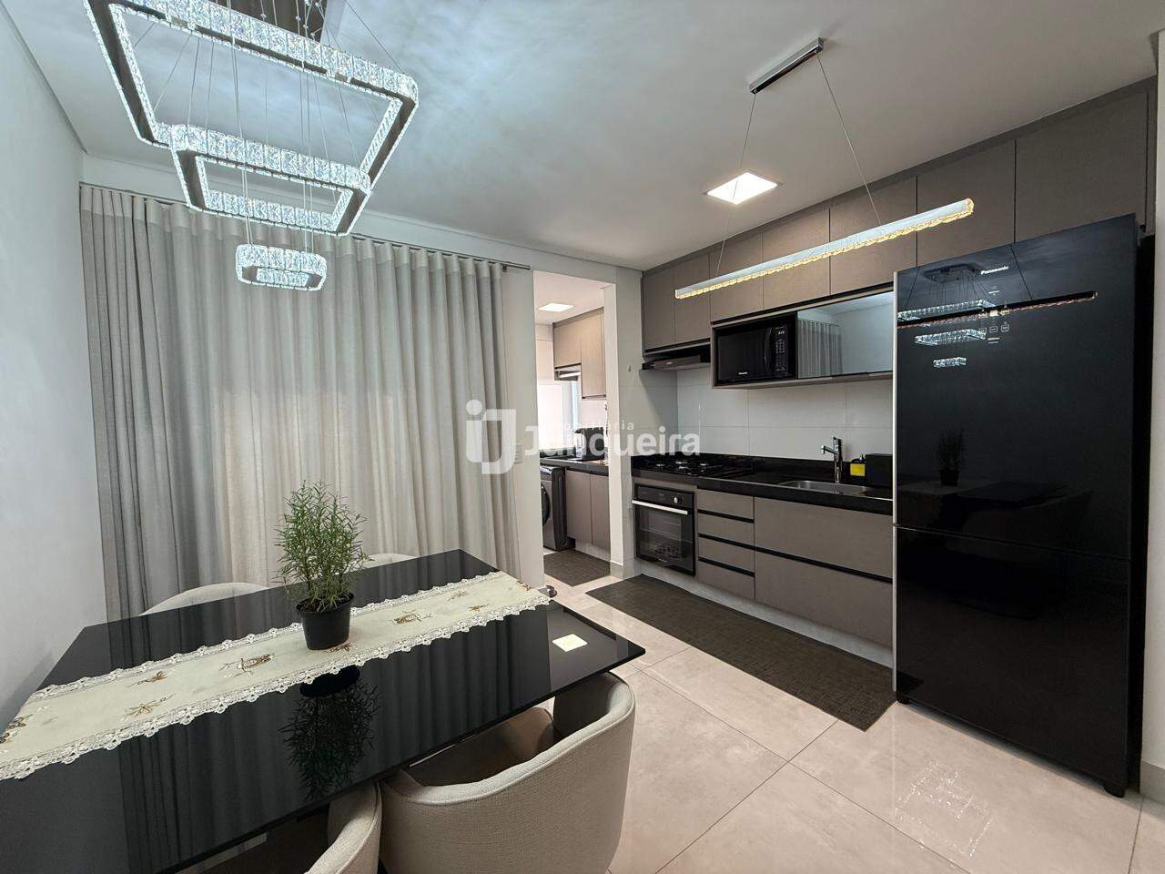 Apartamento à venda no Villa Serena, 3 quartos, sendo 1 suíte, 2 vagas, no bairro Água Branca em Piracicaba - SP
