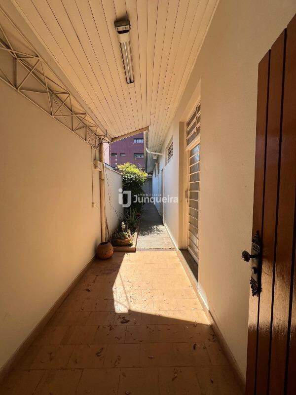 Casa Comercial à venda, 6 quartos, 2 vagas, no bairro Cidade Jardim em Piracicaba - SP