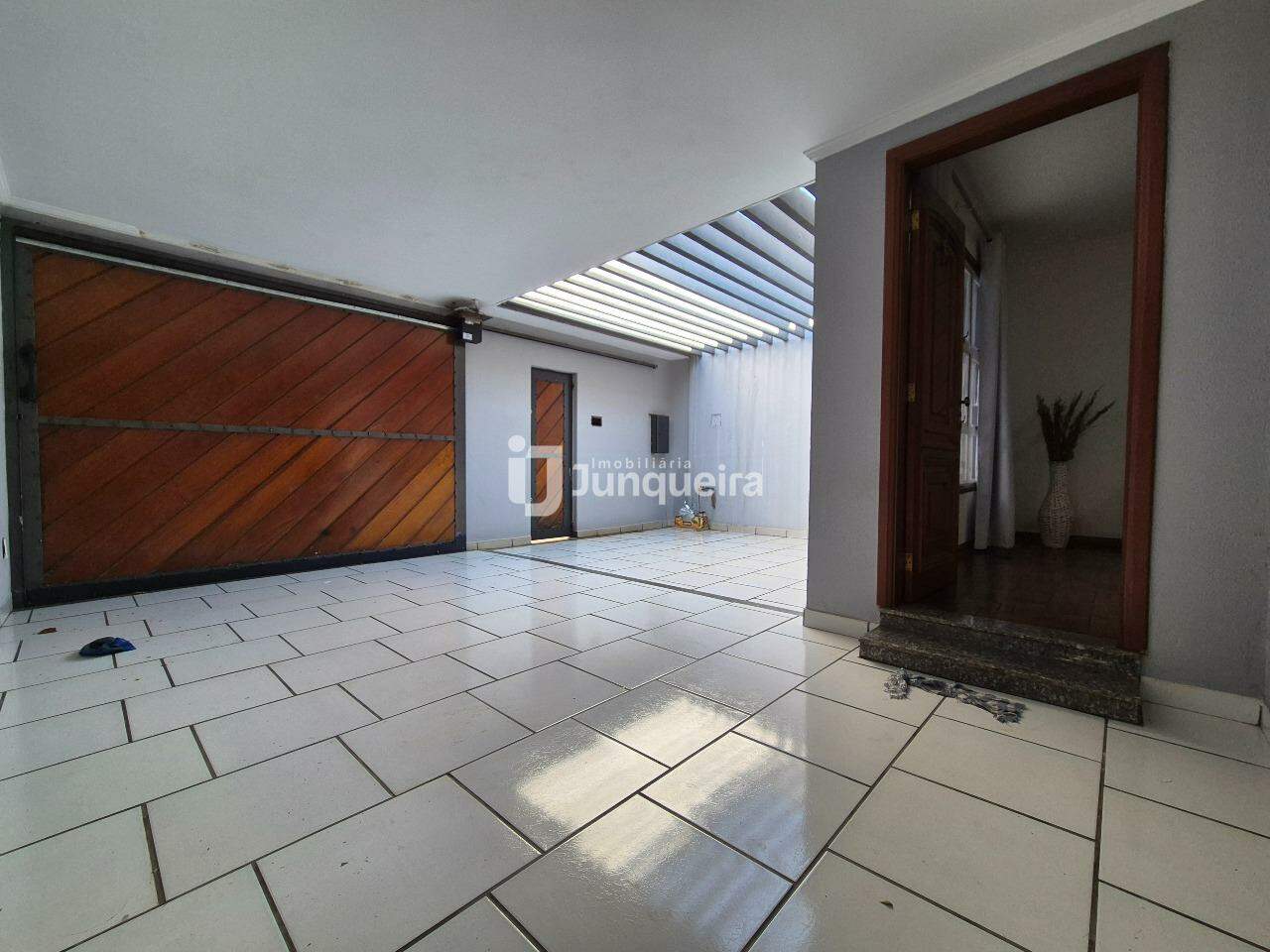 Casa à venda, 2 quartos, sendo 1 suíte, 1 vaga, no bairro Nova América em Piracicaba - SP