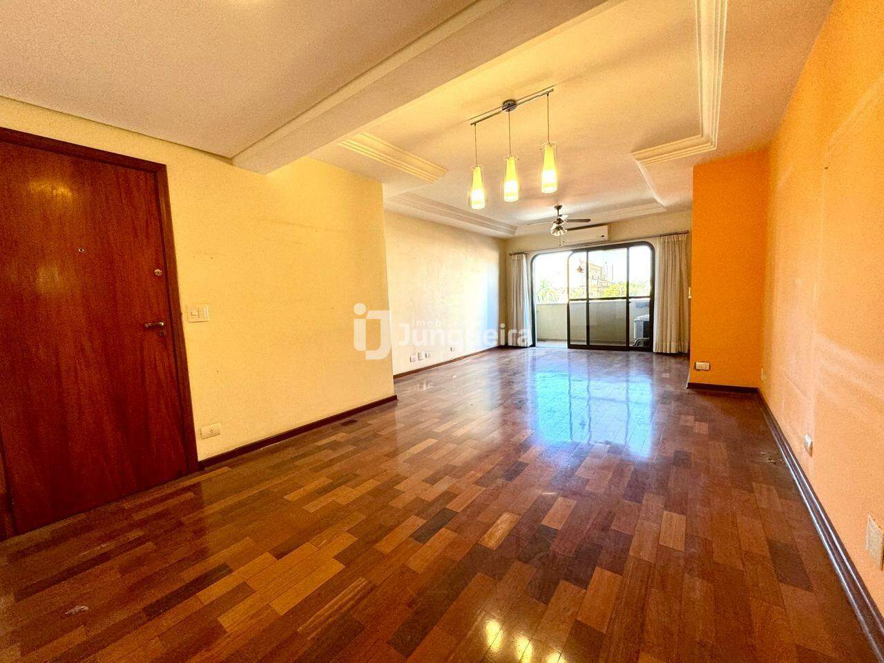 Apartamento à venda no Edificio Capuchinhos, 3 quartos, sendo 1 suíte, 2 vagas, no bairro Centro em Piracicaba - SP