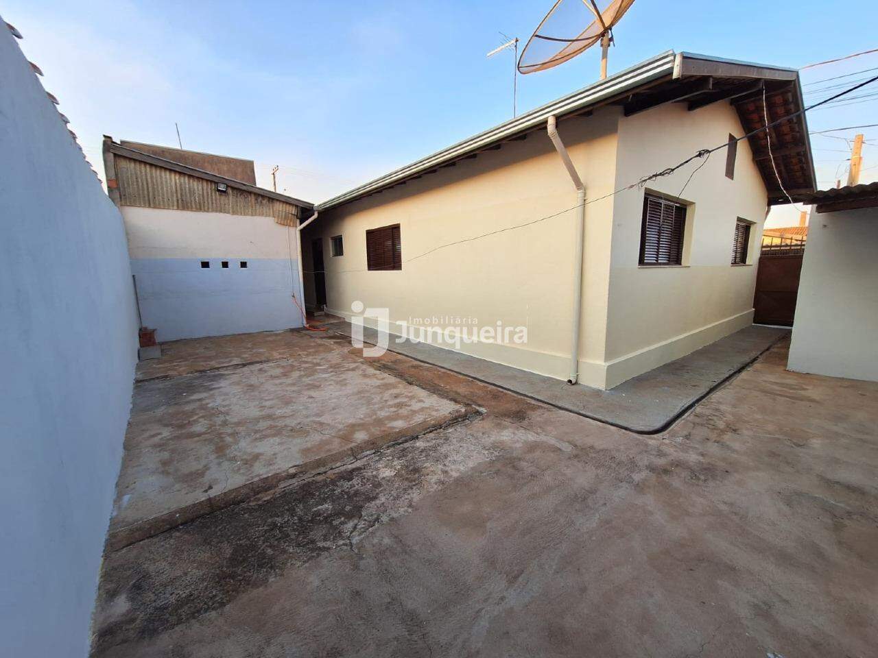 Casa para alugar, 4 quartos, 3 vagas, no bairro Jardim Bom Jesus II em Rio das Pedras - SP