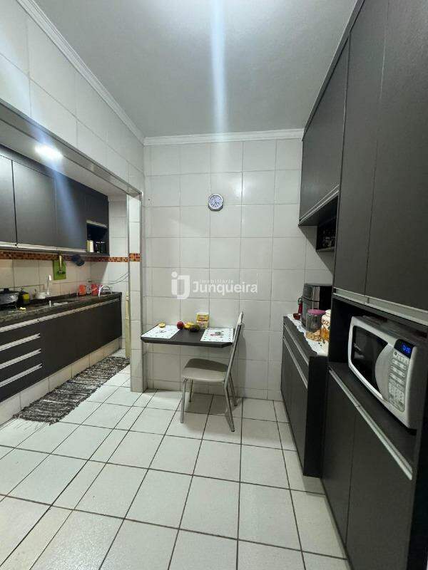 Casa à venda, 3 quartos, sendo 1 suíte, 2 vagas, no bairro Serra Verde em Piracicaba - SP