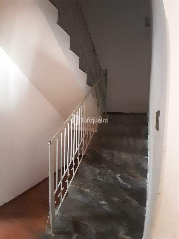 Casa à venda, 3 quartos, 3 vagas, no bairro Vila Rezende em Piracicaba - SP