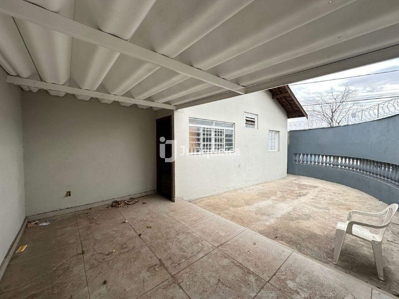 Casa à venda, 3 quartos, sendo 1 suíte, 2 vagas, no bairro Jardim Algodoal em Piracicaba - SP