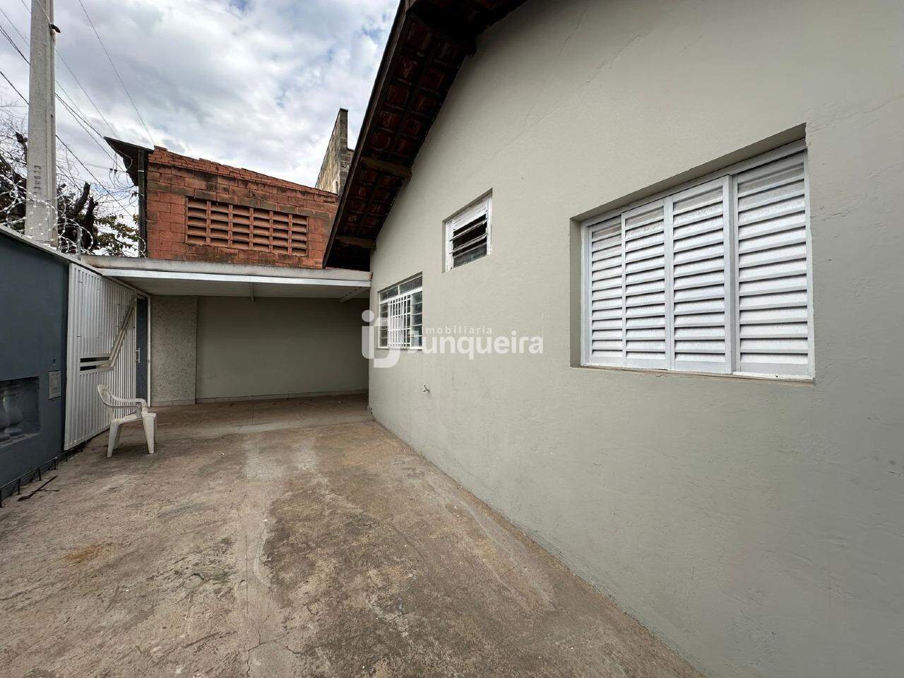 Casa à venda, 3 quartos, sendo 1 suíte, 2 vagas, no bairro Jardim Algodoal em Piracicaba - SP