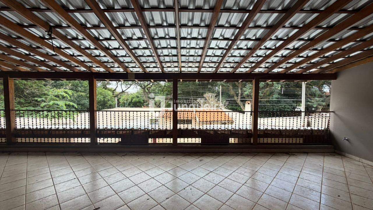 Casa à venda, 3 quartos, sendo 1 suíte, 4 vagas, no bairro Santa Rosa em Piracicaba - SP