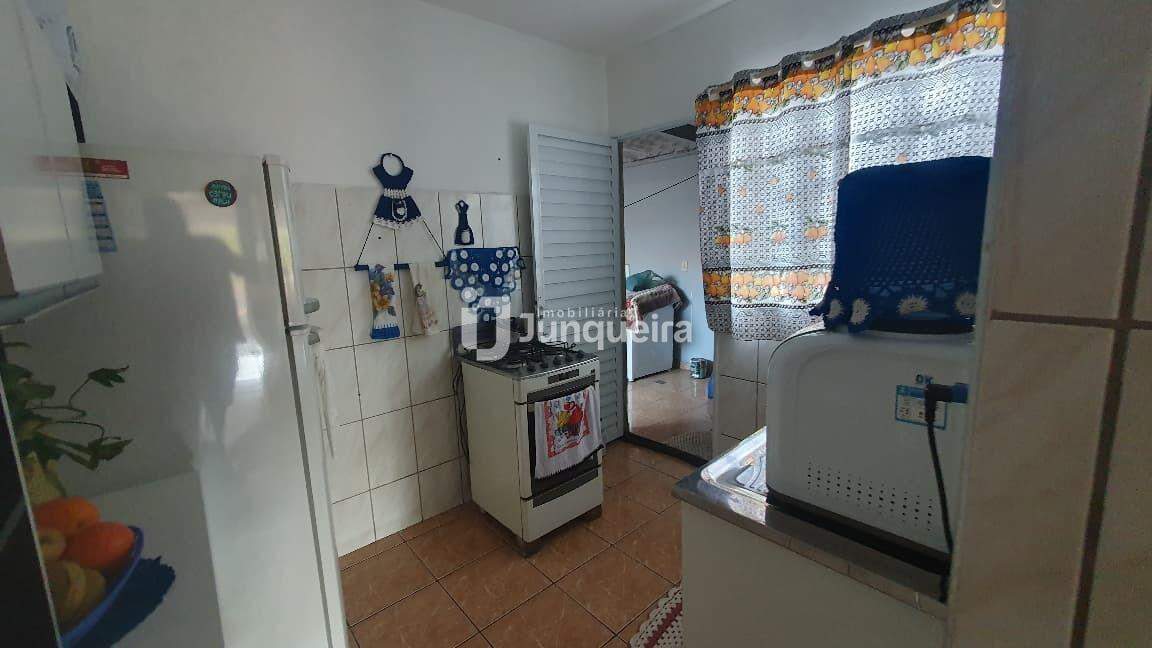Casa à venda, 2 quartos, 2 vagas, no bairro Conjunto Residencial José Angelo Montagnani em Rio das Pedras - SP