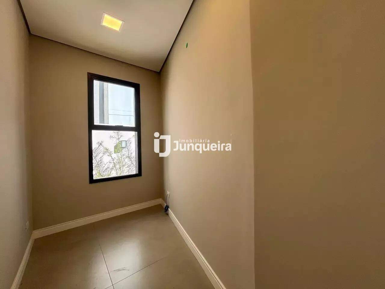 Casa em Condomínio para alugar no Villa D'Aquila, 3 quartos, sendo 3 suítes, 4 vagas, no bairro Villa D'áquila em Piracicaba - SP