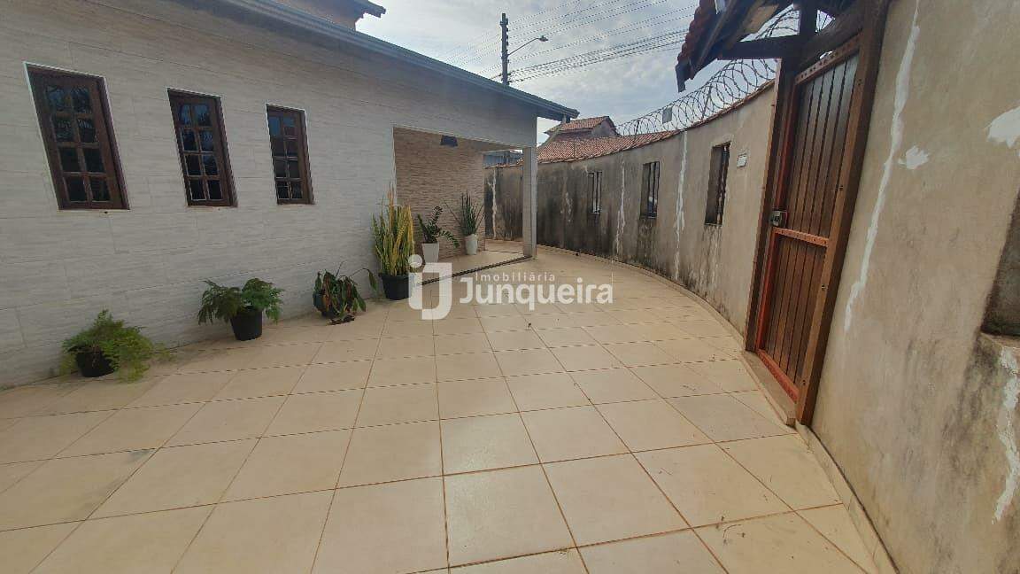 Casa à venda, 3 quartos, sendo 1 suíte, 4 vagas, no bairro Residencial Doutor Jorge Coury em Rio das Pedras - SP