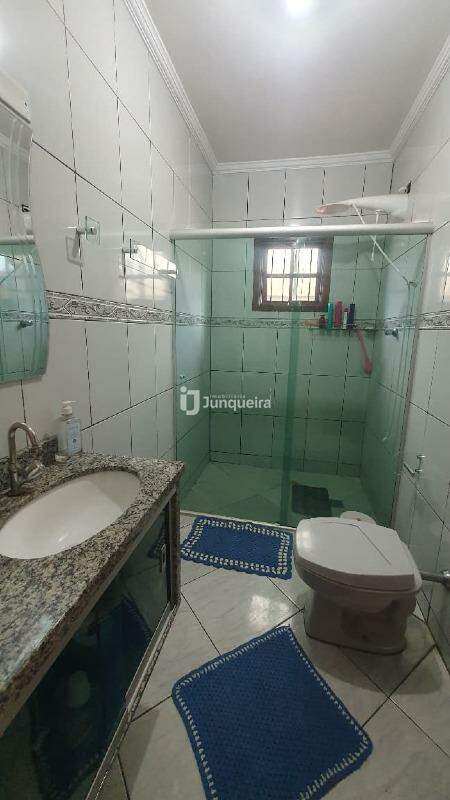 Casa à venda, 3 quartos, sendo 1 suíte, 4 vagas, no bairro Residencial Doutor Jorge Coury em Rio das Pedras - SP