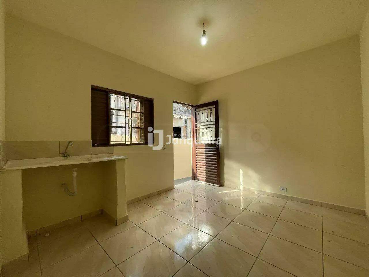 Prédio Comercial à venda, 16 quartos, 1 vaga, no bairro Vila Independência em Piracicaba - SP