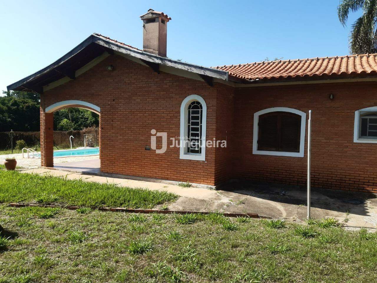 Sítio / Fazenda à venda, 4 quartos, 6 vagas, no bairro Vila Nova em Mombuca - SP