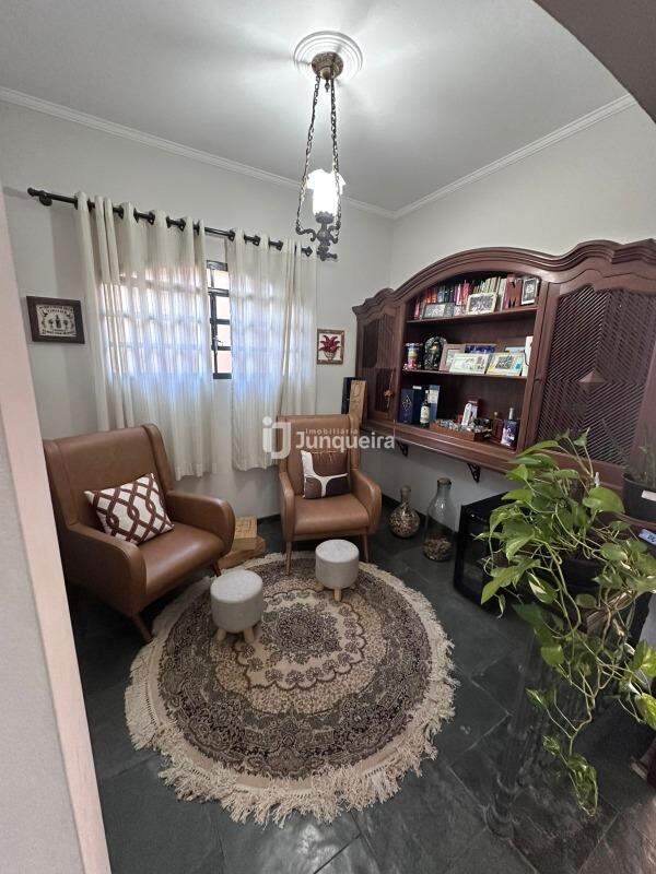 Casa à venda, 4 quartos, sendo 1 suíte, 4 vagas, no bairro São Dimas em Piracicaba - SP