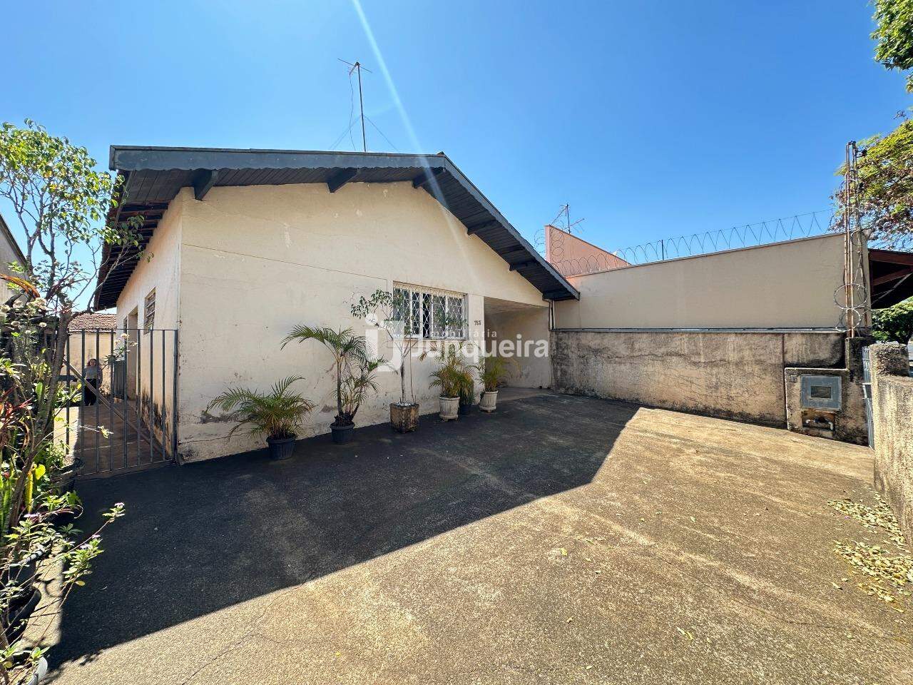 Casa à venda, 3 quartos, 4 vagas, no bairro Paulista em Piracicaba - SP