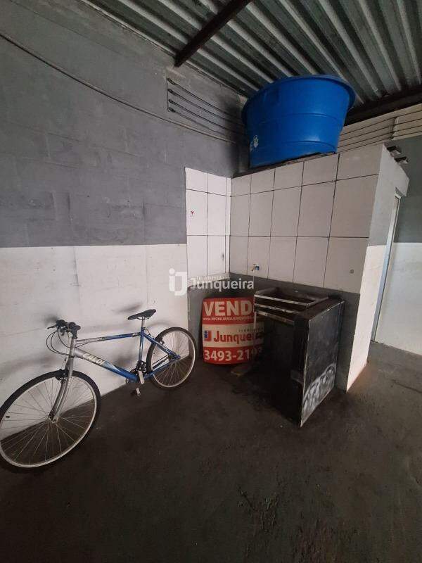 Salão para alugar, no bairro Jardim Dona Rosina em Rio das Pedras - SP