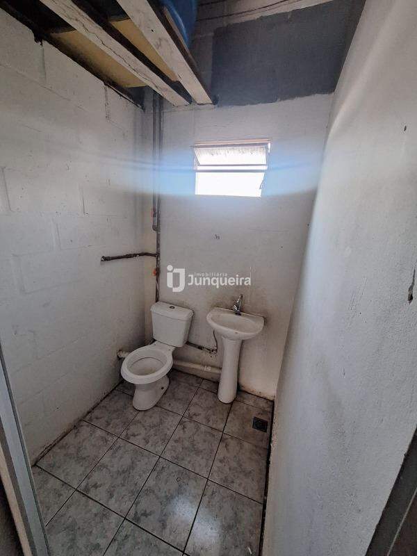 Salão para alugar, no bairro Jardim Dona Rosina em Rio das Pedras - SP