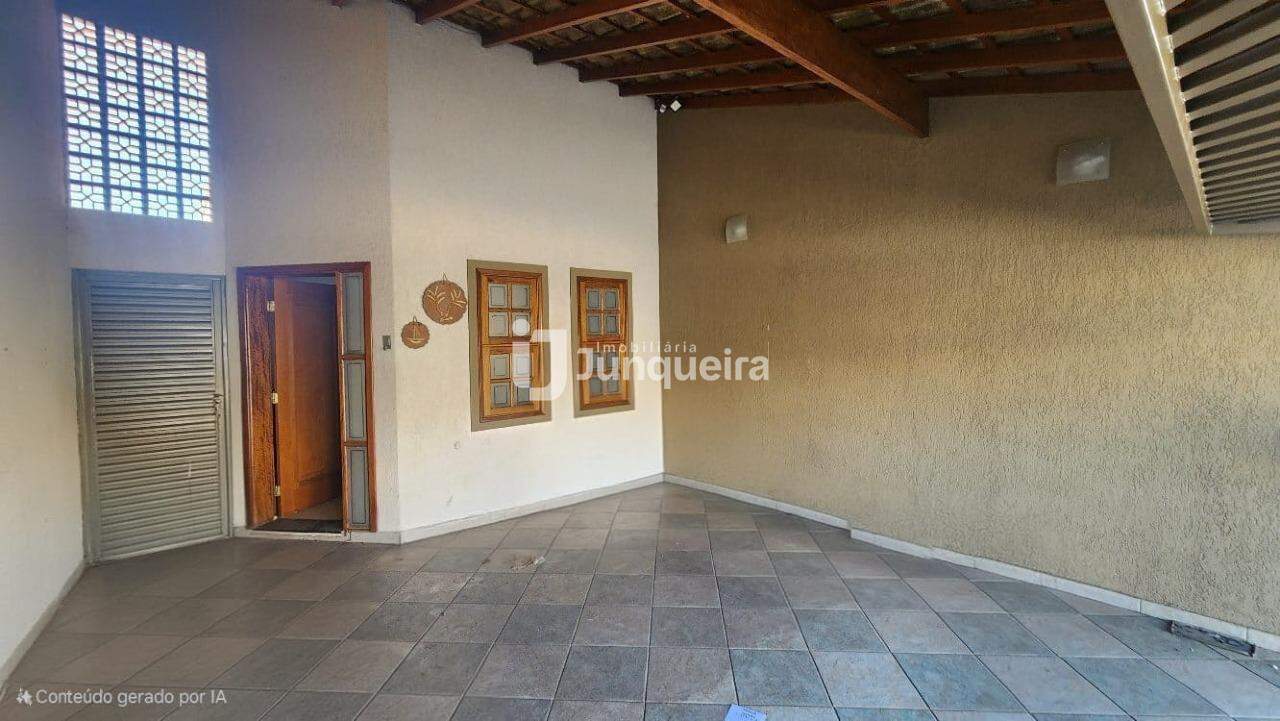 Casa à venda, 2 quartos, sendo 1 suíte, 2 vagas, no bairro Água Branca em Piracicaba - SP
