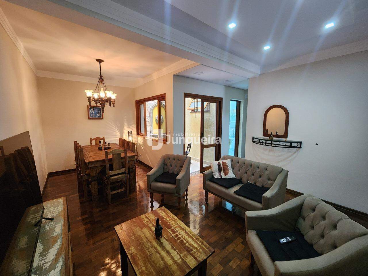 Casa à venda, 3 quartos, 2 vagas, no bairro Jardim Elite em Piracicaba - SP