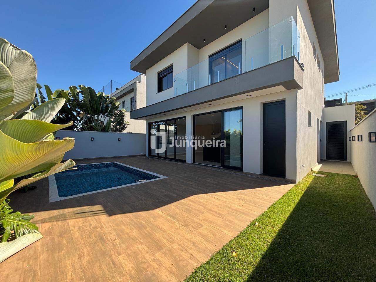 Casa em Condomínio à venda no Villa D'Aquila, 3 quartos, sendo 3 suítes, 4 vagas, no bairro Villa D'áquila em Piracicaba - SP