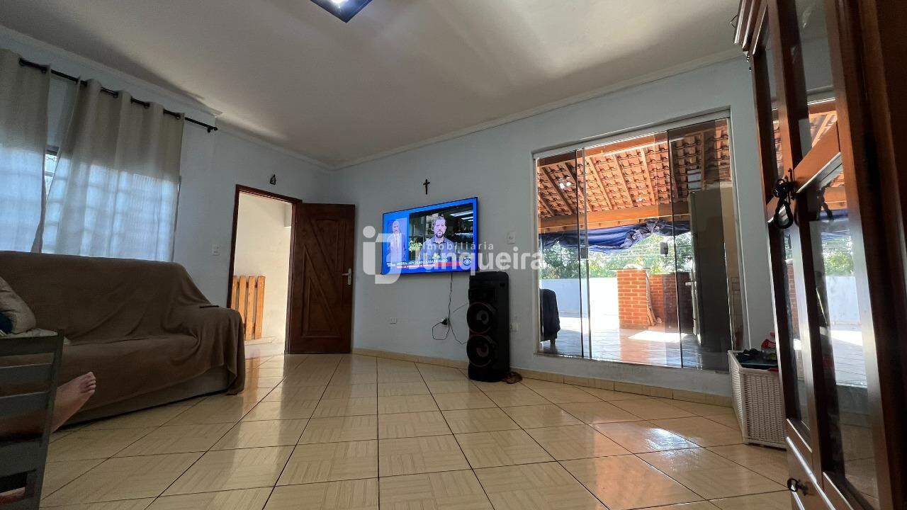 Casa à venda, 2 quartos, 2 vagas, no bairro Santa Rosa Ipês em Piracicaba - SP