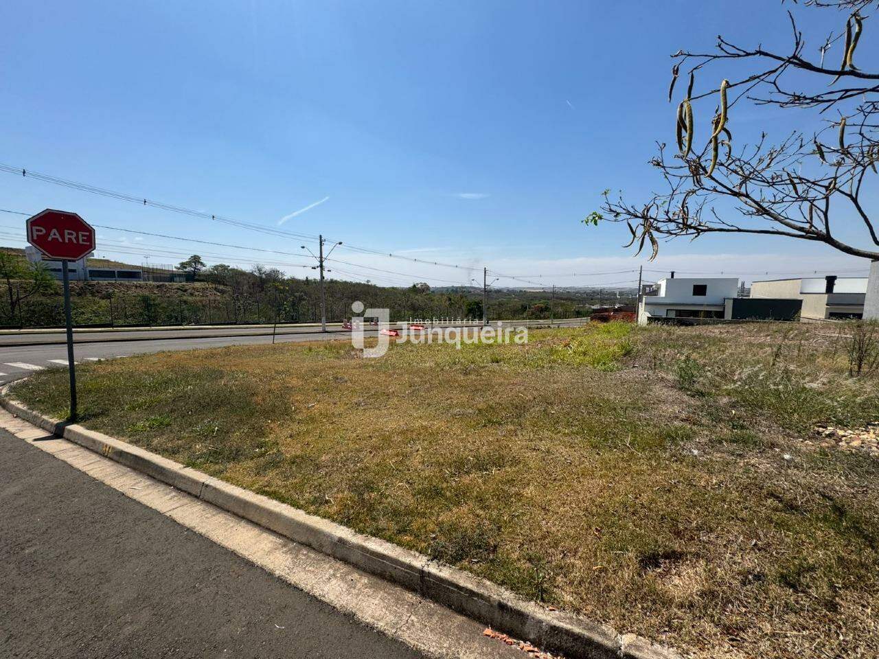 Terreno em Condomínio à venda no Soleil , no bairro Ondinhas em Piracicaba - SP
