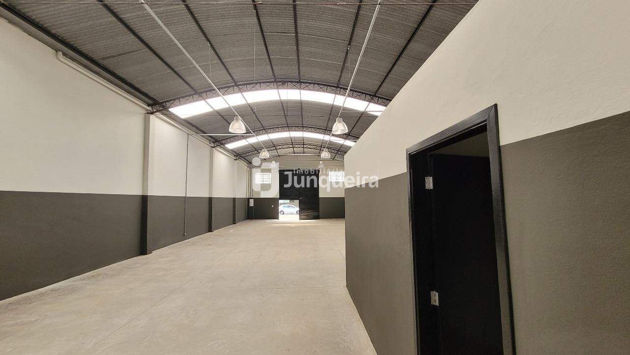 Galpão para alugar, 4 vagas, no bairro Piracicamirim em Piracicaba - SP