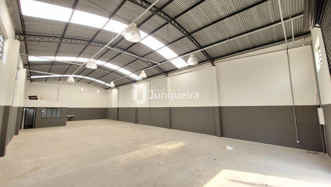 Galpão para alugar, 4 vagas, no bairro Piracicamirim em Piracicaba - SP