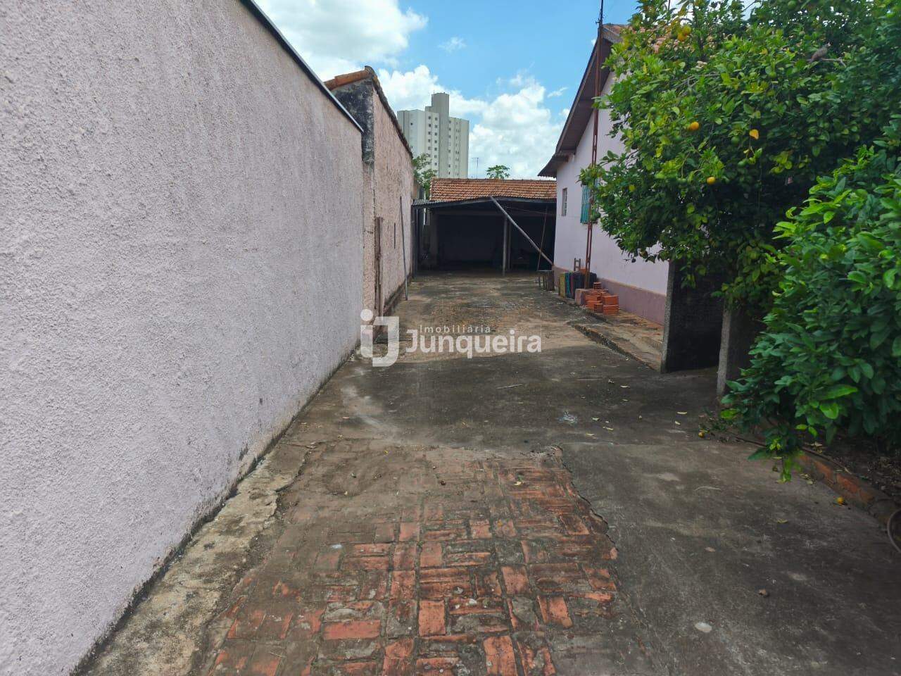 Casa à venda, 10 vagas, no bairro Jardim Bom Jesus II em Rio das Pedras - SP