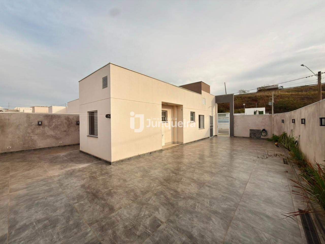 Casa em Condomínio à venda no Reserva Taquaral II, 3 quartos, sendo 1 suíte, 2 vagas, no bairro Reserva Taquaral II em Piracicaba - SP