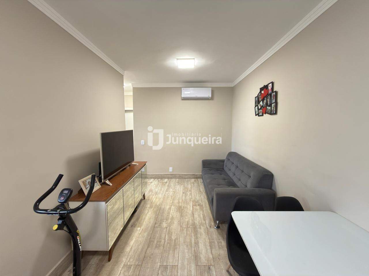 Casa em Condomínio à venda no Reserva Taquaral II, 3 quartos, sendo 1 suíte, 2 vagas, no bairro Reserva Taquaral II em Piracicaba - SP