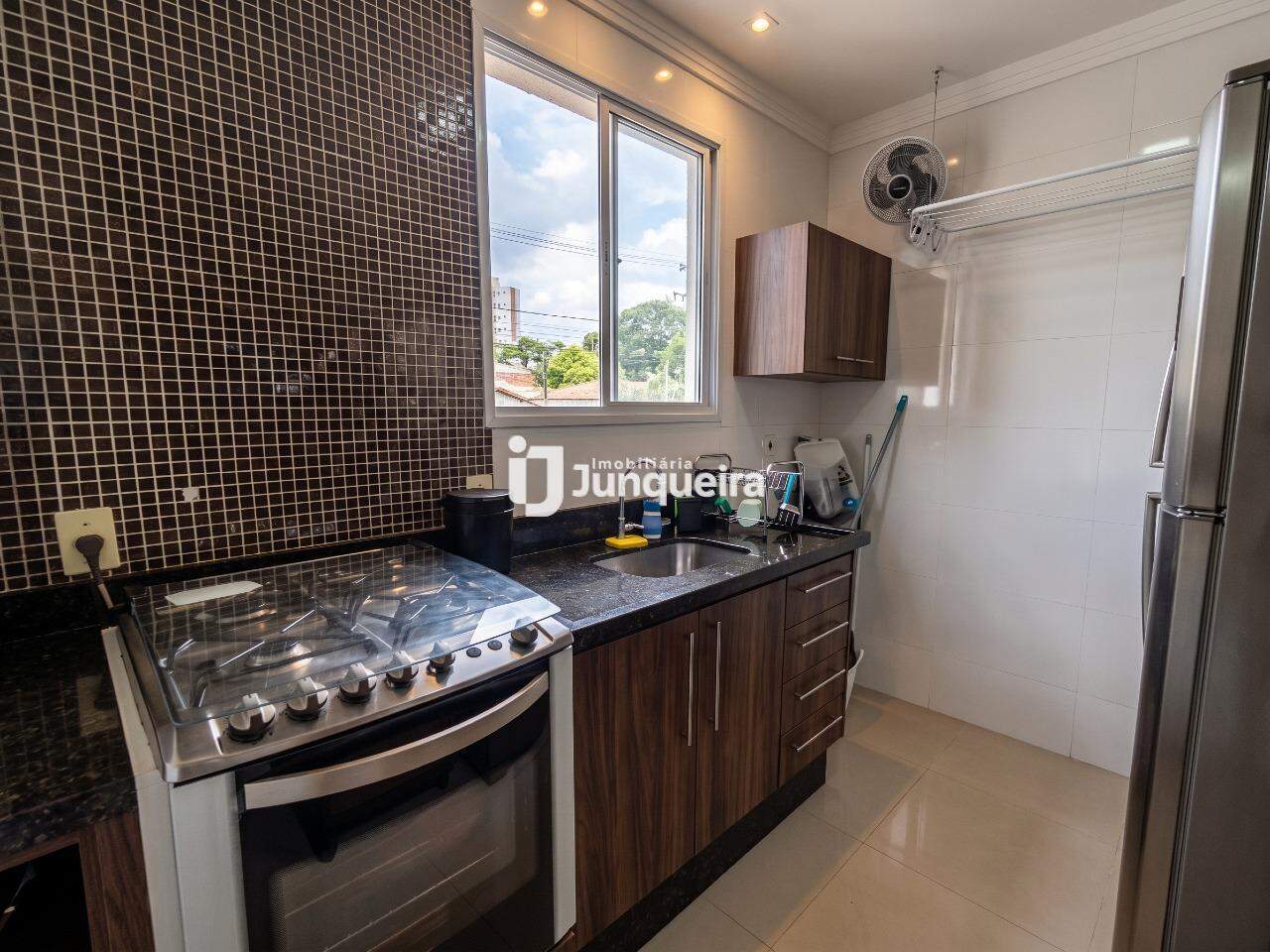 Apartamento à venda no Parque Piazza Venezia, 2 quartos, 1 vaga, no bairro Jardim São Francisco em Piracicaba - SP