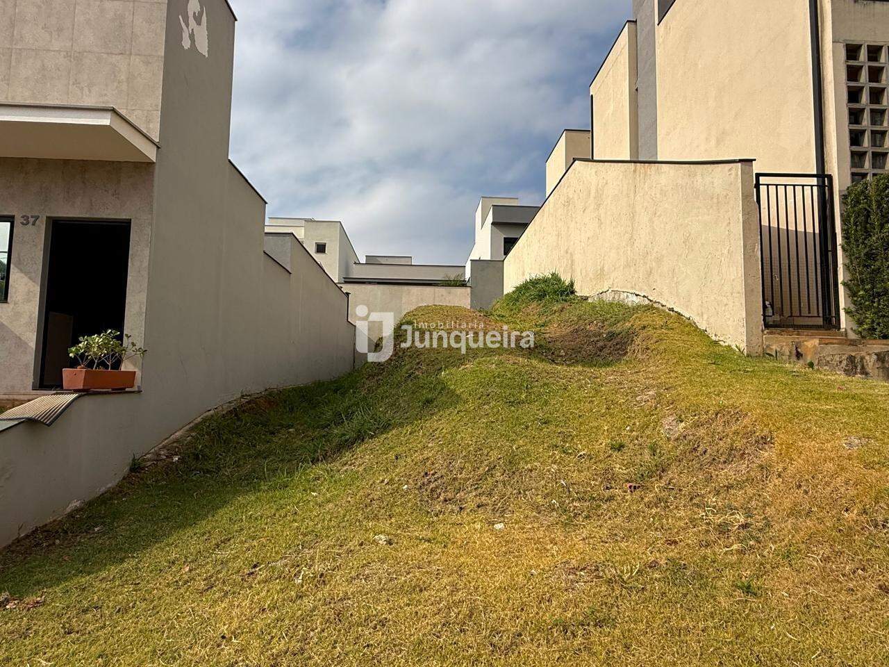 Terreno em Condomínio à venda no Reserva das Paineiras, no bairro Ondas em Piracicaba - SP