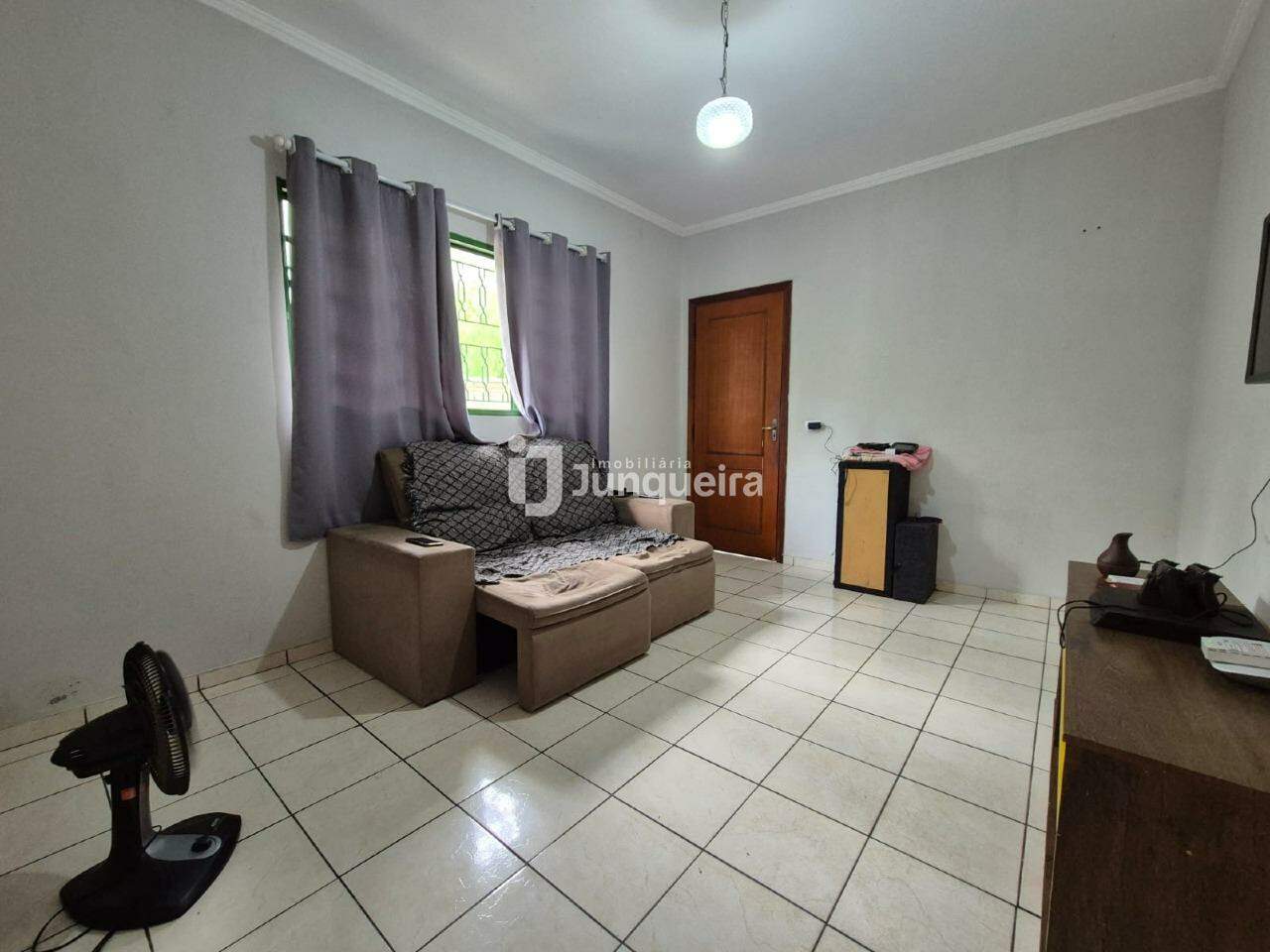 Casa à venda, 3 quartos, 2 vagas, no bairro Parque Residencial Alvorada I em Charqueada - SP