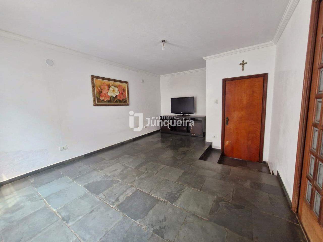 Casa à venda, 2 quartos, sendo 1 suíte, 2 vagas, no bairro Vila Independência em Piracicaba - SP