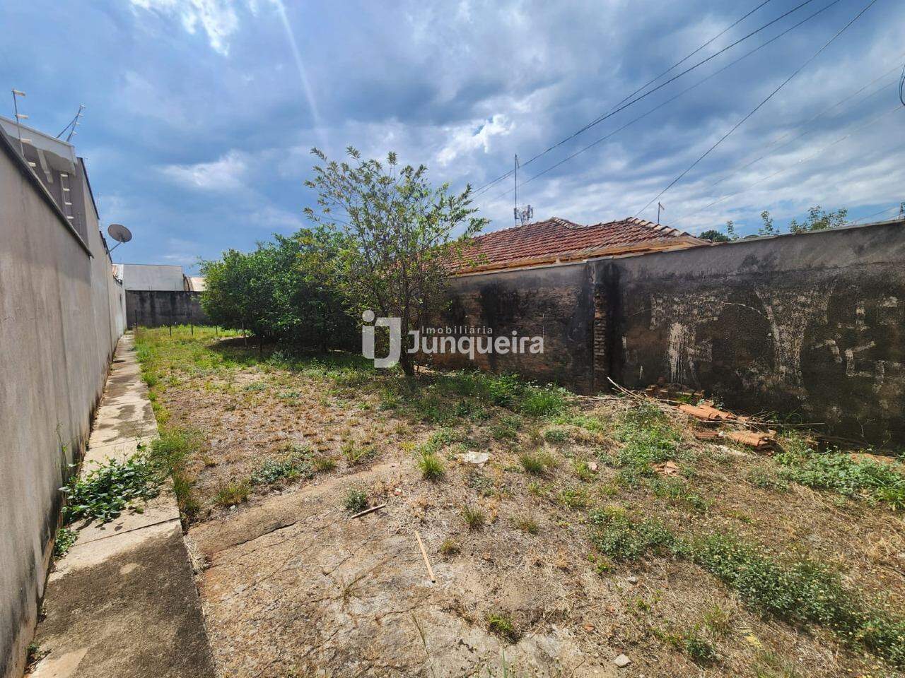 Terreno à venda, no bairro Paulicéia em Piracicaba - SP