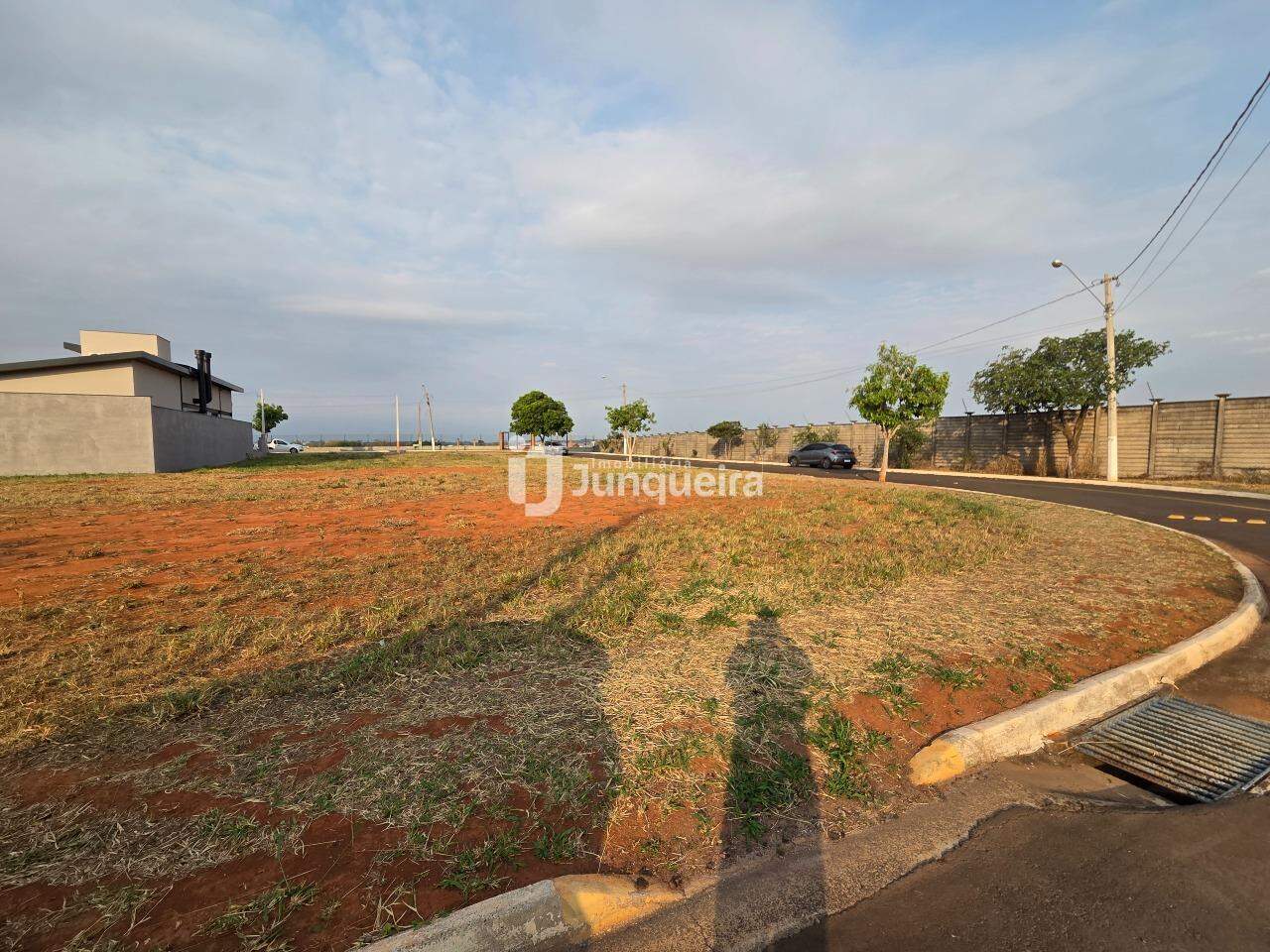 Terreno em Condomínio à venda no Novo Campestre, no bairro Novo Campestre  em Piracicaba - SP