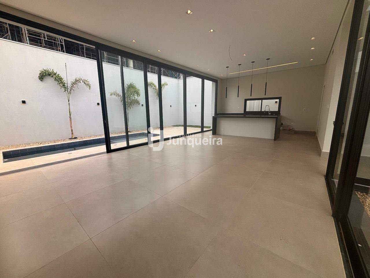 Casa em Condomínio à venda no Damha II , 3 quartos, sendo 3 suítes, 4 vagas, no bairro Condomínio Parque Residencial Damha ll em Sao Carlos - SP