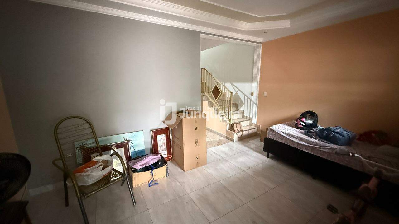 Casa para alugar, 3 quartos, sendo 1 suíte, 2 vagas, no bairro Loteamento Humberto Venturini em Piracicaba - SP