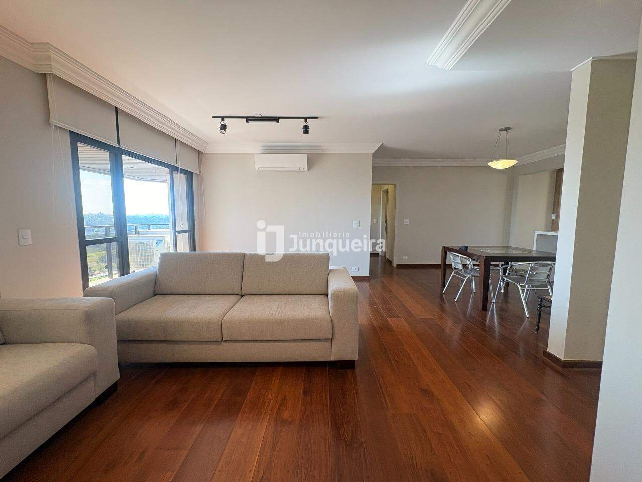 Apartamento à venda no Luiz de Queiroz, 2 quartos, sendo 2 suítes, 3 vagas, no bairro São Dimas em Piracicaba - SP